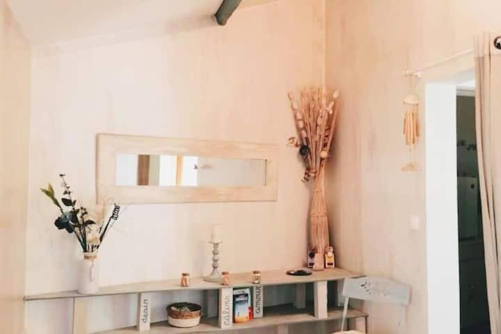Appartement Rouge Avec Jardin Eymoutiers  Ngoại thất bức ảnh