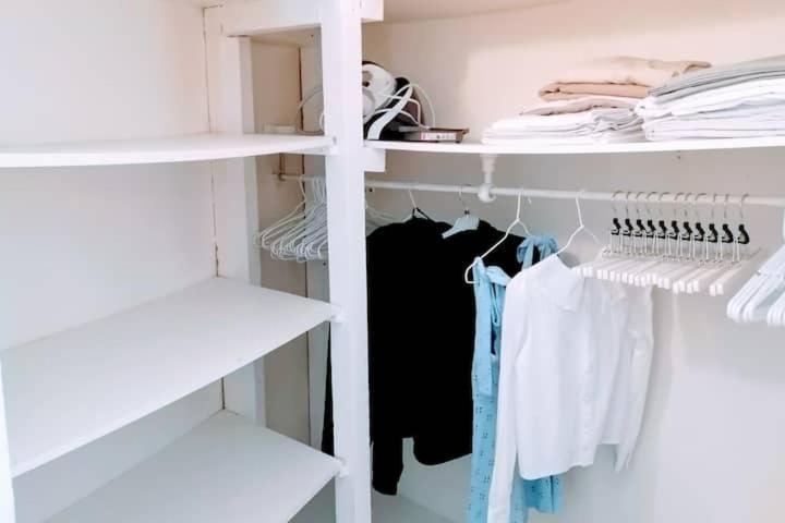 Appartement Rouge Avec Jardin Eymoutiers  Ngoại thất bức ảnh
